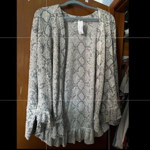 Maurices cardigan